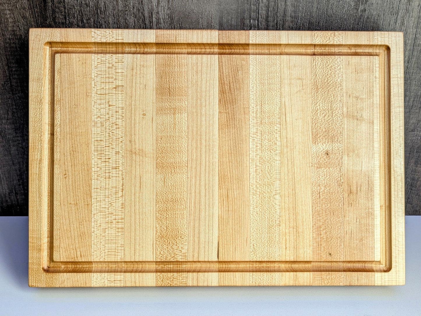 "Classic" Cutting board